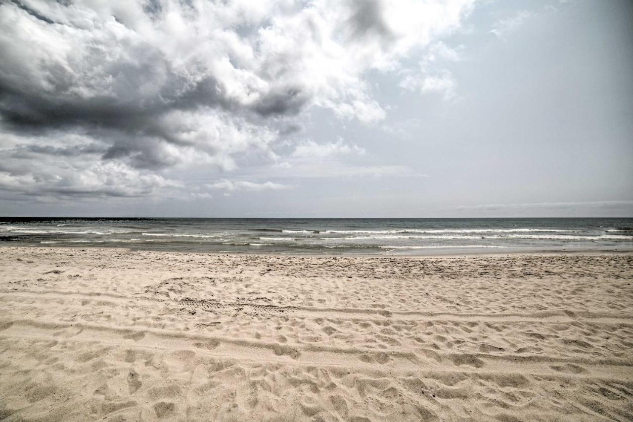 Oceanfront Carolina Beach Condo With Pool And Views! Exterior photo